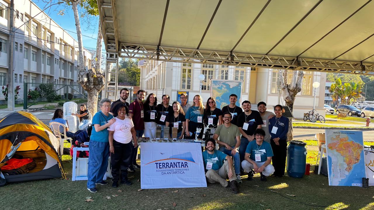 Terrantar transforma conhecimento antártico em experiência interativa na 8ª Mostra Universitária